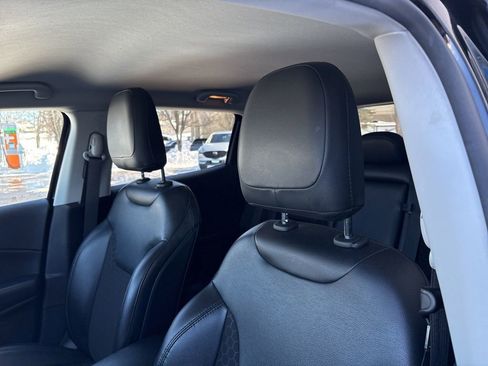 Used 2021 Jeep Compass Latitude image 22