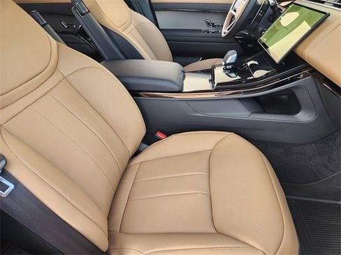 New 2026 Land Rover Range Rover Sport Dynamic SE image 10