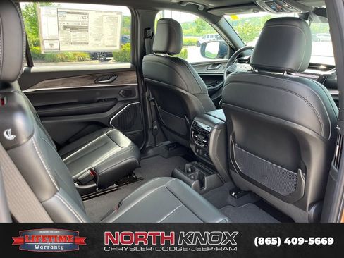New 2026 Jeep Grand Cherokee L Limited AWD/4WD image 27