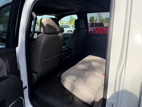 New 2026 GMC Sierra 1500 SLT w/ SLT Premium Plus Package AWD/4WD image 8