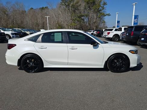Used 2025 Honda Civic Sport image 6