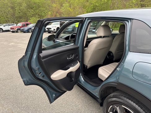 Used 2024 Honda HR-V EX-L image 28