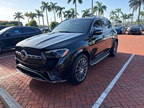 Used 2025 Mercedes-Benz GLE 450e 4MATIC image 2