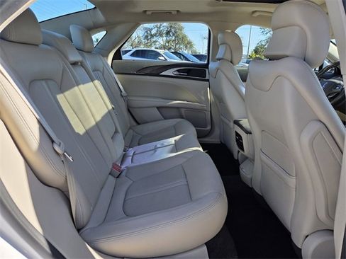 Used 2017 Lincoln MKZ Reserve image 19
