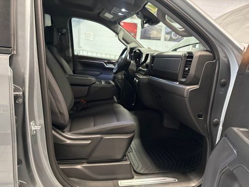 Used 2023 Chevrolet Silverado 1500 LT image 30