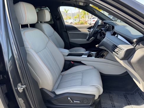 Used 2024 Audi Q8 e-tron Prestige w/ Prestige Package image 38