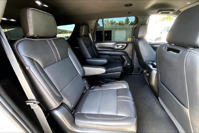Used 2021 Chevrolet Tahoe RST w/ Luxury Package AWD/4WD image 28