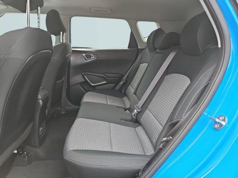Used 2025 Kia Soul EX image 23