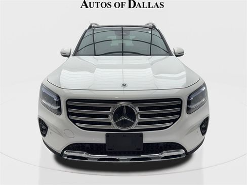 Used 2025 Mercedes-Benz GLB 250 w/ Exclusive Package image 4