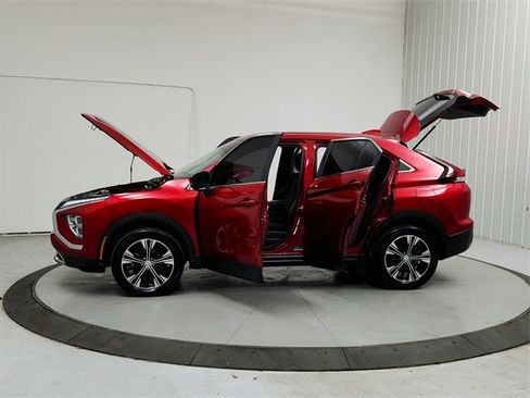 Used 2022 Mitsubishi Eclipse Cross SE image 12