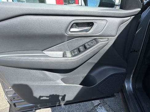 New 2026 Nissan Rogue SV w/ Cold Weather Package image 19