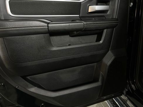 Used 2024 RAM 2500 Big Horn w/ Bed Utility Group image 26