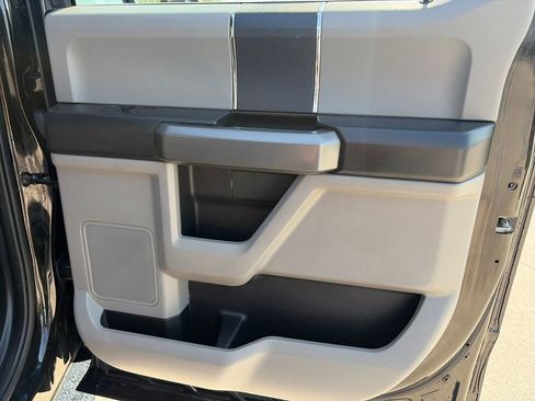 Used 2017 Ford F150 XLT AWD/4WD image 27