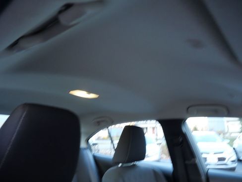 Used 2023 Toyota Corolla LE image 18