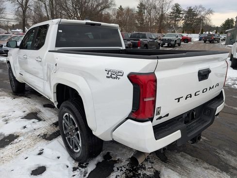 Certified 2024 Toyota Tacoma TRD Sport image 5