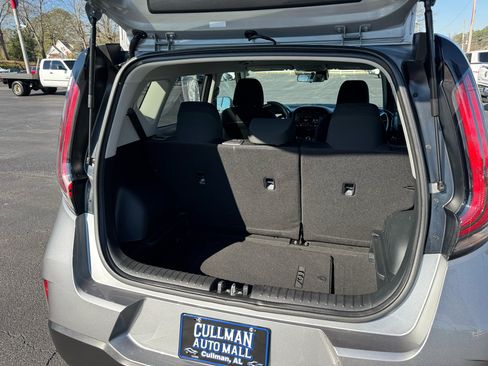 Used 2024 Kia Soul LX w/ Option Group 015 image 15