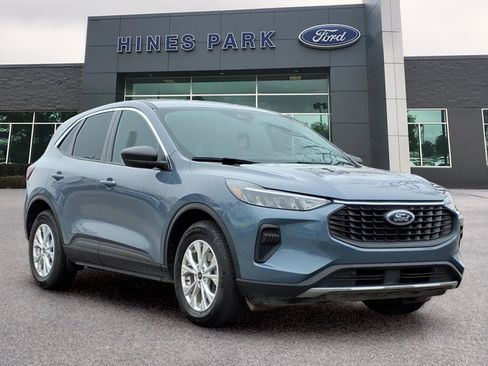 Used 2023 Ford Escape Active AWD/4WD image 1