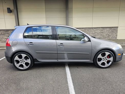 Used 2009 Volkswagen GTI 4-Door image 6