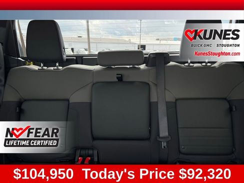 New 2025 GMC Hummer EV 2X w/ LPO, Dark Essentials Package image 37