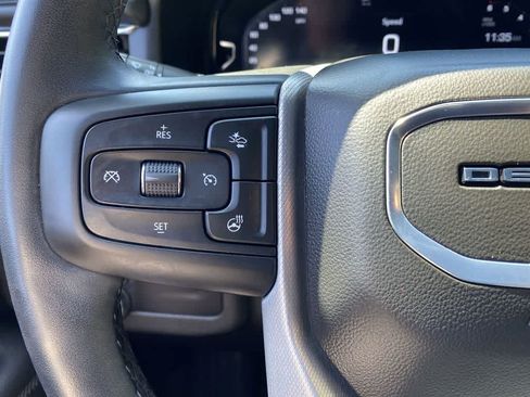 Used 2024 GMC Yukon XL Denali AWD/4WD image 20