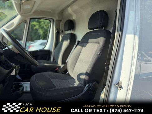 Used 2021 RAM ProMaster 2500 w/ Premium Appearance Group FWD image 14