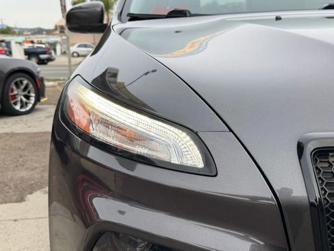 Used 2016 Jeep Cherokee High Altitude image 3