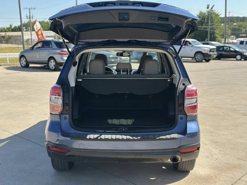 Used 2014 Subaru Forester 2.5i Limited w/ Popular Package #2 AWD/4WD image 9