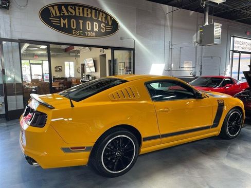 Used 2013 Ford Mustang Boss 302 w/ Boss 302 Accessory Pkg RWD image 10