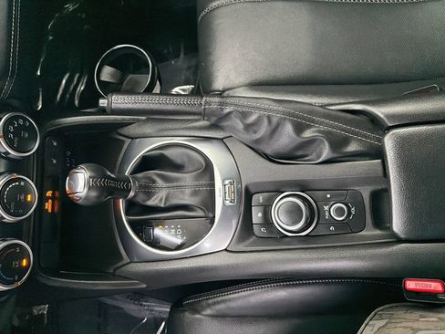 Used 2021 MAZDA MX-5 Miata Grand Touring RWD image 18