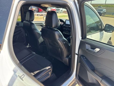 Used 2023 Ford Escape ST-Line image 13