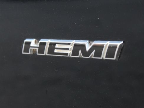 Used 2015 Dodge Challenger R/T Plus image 10