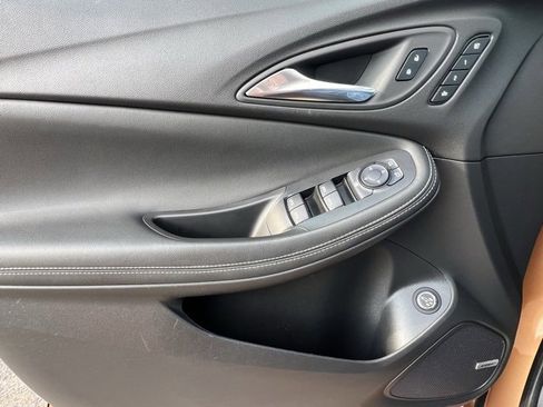 Used 2025 Buick Encore GX Avenir w/ Avenir Technology Package image 19