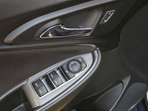 Used 2020 Chevrolet Malibu LT image 22