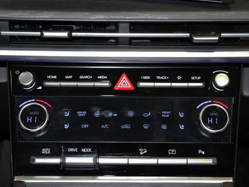 Used 2024 Hyundai Santa Fe Limited image 23