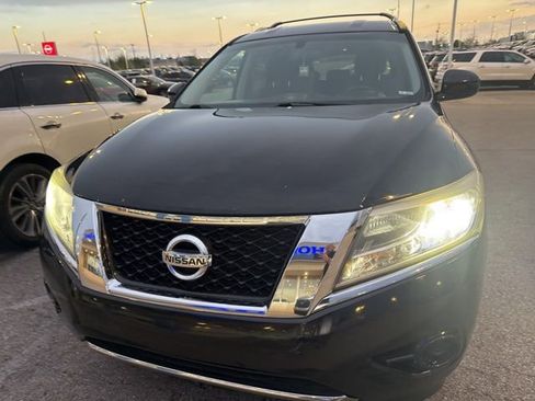 Used 2013 Nissan Pathfinder SV image 8