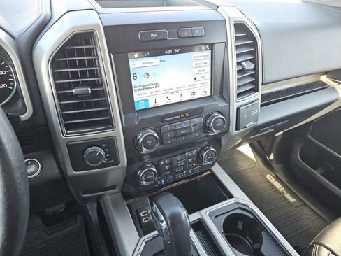 Certified 2019 Ford F150 Lariat image 32