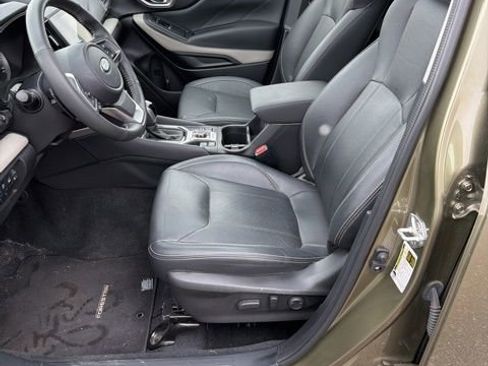 Used 2023 Subaru Forester Limited image 5