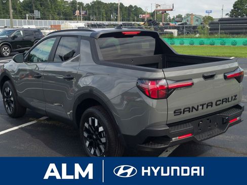 New 2025 Hyundai Santa Cruz SEL image 7