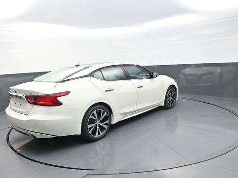 Used 2017 Nissan Maxima 3.5 SL image 9