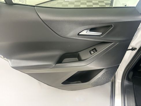 Used 2025 Chevrolet Equinox LT image 25