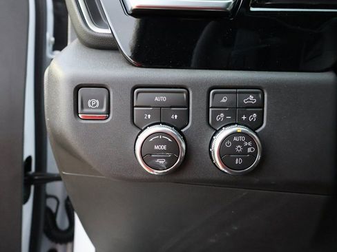New 2026 GMC Sierra 1500 Elevation w/ Elevation Premium Package AWD/4WD image 13