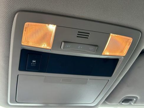 Used 2019 Toyota Tacoma SR5 image 24