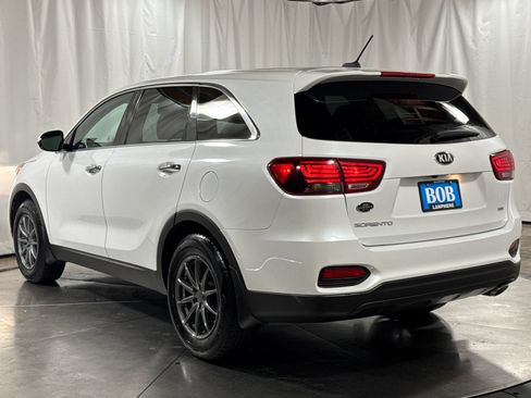 Used 2019 Kia Sorento FWD image 9