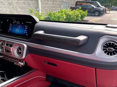Certified 2025 Mercedes-Benz G 63 AMG 4MATIC image 16