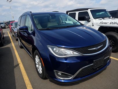 Used 2018 Chrysler Pacifica Touring-L Plus