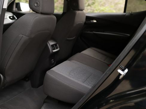 Used 2024 Chevrolet Equinox LT FWD image 23