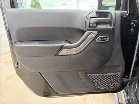 Used 2016 Jeep Wrangler Unlimited Sport AWD/4WD image 10