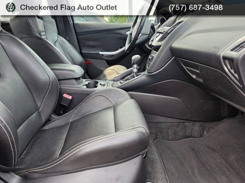 Used 2013 Ford Focus ST FWD image 45