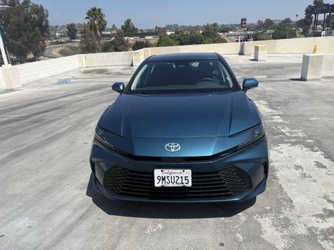 Used 2025 Toyota Camry LE FWD image 3