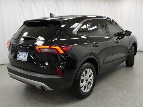 Used 2024 Ford Escape Active AWD/4WD image 3
